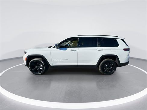 New 2025 Jeep Grand Cherokee L Limited image 5