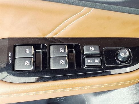 Used 2019 Subaru Outback 2.5i Touring w/ Popular Package #3A image 16