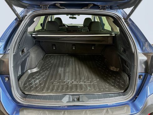Used 2020 Subaru Outback Premium AWD/4WD image 23