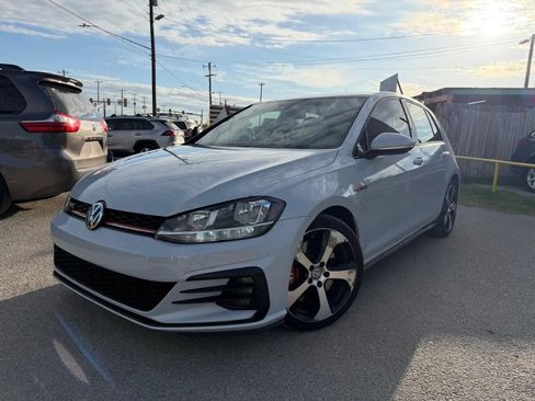 Used 2019 Volkswagen GTI S FWD image 2