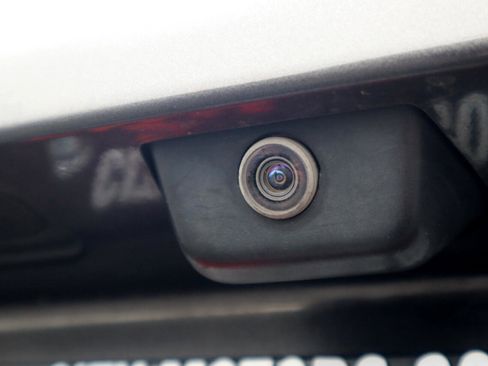 Used 2019 Jeep Cherokee Trailhawk image 30