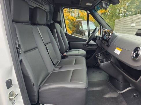 New 2026 Mercedes-Benz Sprinter 2500 image 19