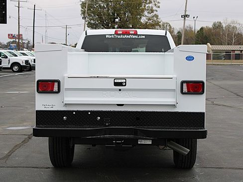 Used 2023 RAM 3500 Tradesman w/ Convenience Group image 14