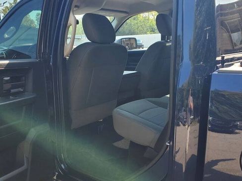Used 2014 RAM 1500 Express AWD/4WD image 36