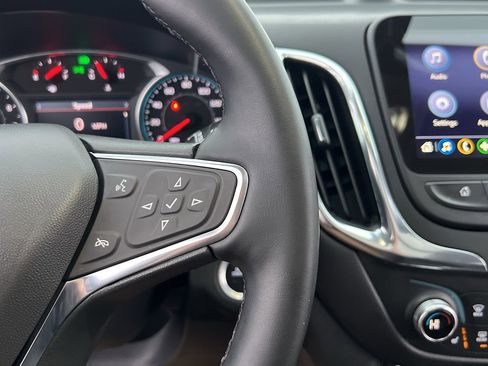 Used 2024 Chevrolet Equinox LT image 33