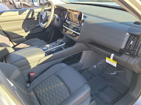 New 2025 Nissan Pathfinder SV w/ Black Appearance Package image 11