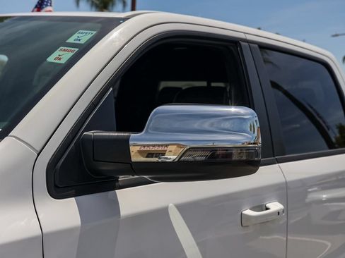 Used 2023 RAM 1500 Laramie AWD/4WD image 12