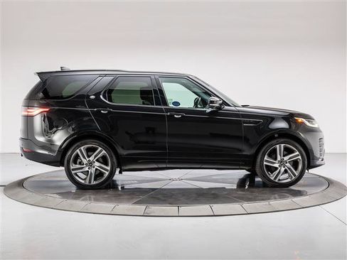 Used 2023 Land Rover Discovery HSE R-Dynamic AWD/4WD image 6