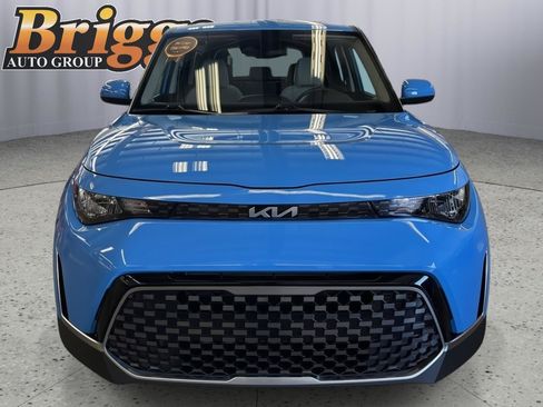 Used 2024 Kia Soul EX FWD image 2