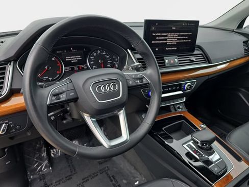 Used 2023 Audi Q5 2.0T Premium w/ Convenience Package AWD/4WD image 19