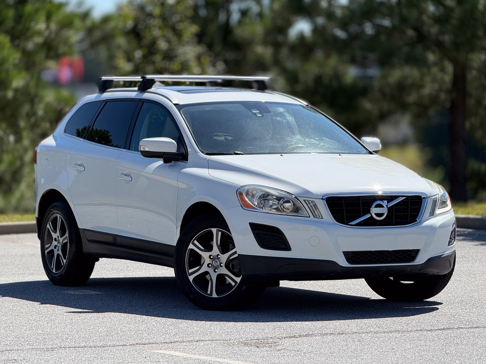 Used 2011 Volvo XC60 T6 AWD/4WD image 13