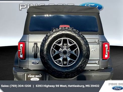 New 2025 Ford Bronco Badlands image 3