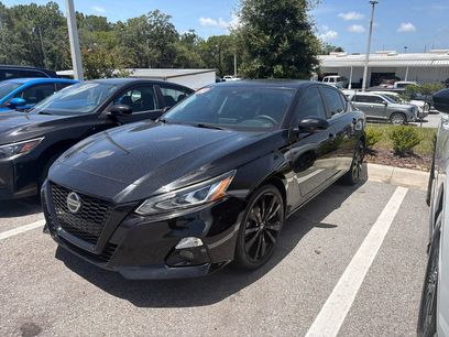 Used 2022 Nissan Altima 2.5 SR w/ Midnight Edition Package
