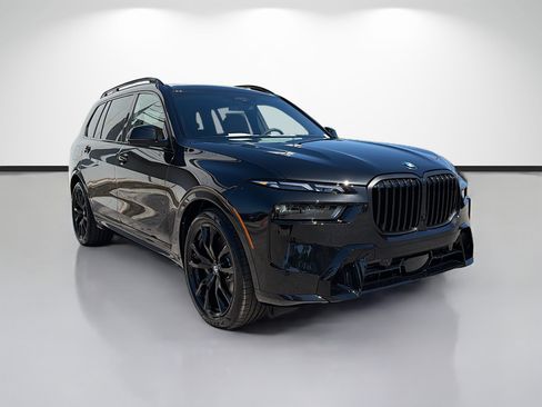 New 2027 BMW X7 xDrive40i w/ M Sport Package AWD/4WD image 1