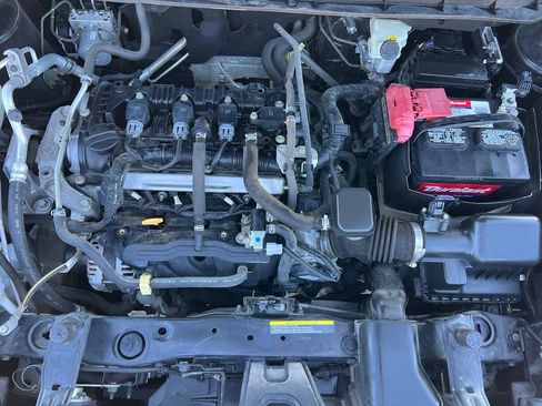 Used 2018 Nissan Kicks S FWD image 44