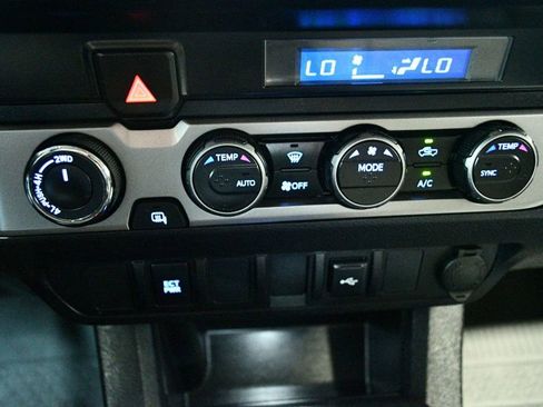 Used 2023 Toyota Tacoma SR AWD/4WD image 62