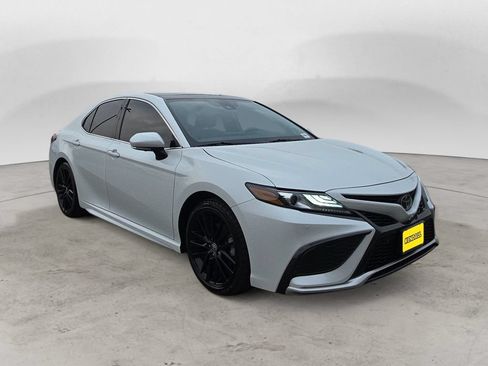 Used 2023 Toyota Camry XSE w/ Navigation Package FWD image 3