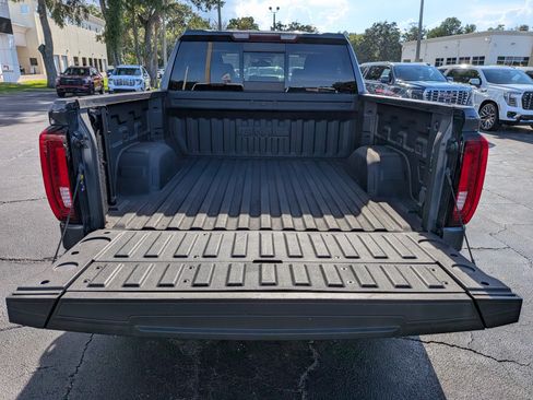Used 2021 GMC Sierra 1500 SLT w/ SLT Premium Plus Package RWD image 18