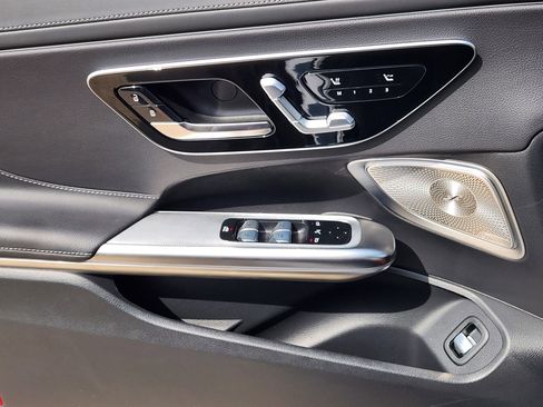 Certified 2024 Mercedes-Benz CLE 300 4MATIC Cabriolet image 23