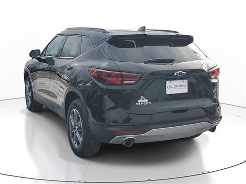 Certified 2024 Chevrolet Blazer LT w/ Convenience Package image 3