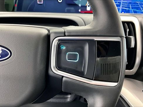 Certified 2025 Ford Expedition Max Active AWD/4WD image 19
