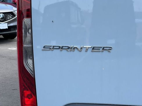Used 2024 Mercedes-Benz Sprinter 2500 image 25