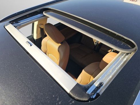 Used 2022 Lexus RX 450h AWD w/ Premium Package image 8