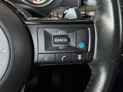 Used 2023 Nissan Rogue SV w/ SV Premium B Package FWD image 32