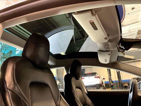 Used 2020 Tesla Model 3 Performance AWD/4WD image 22