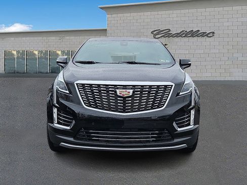 Certified 2025 Cadillac XT5 Premium Luxury image 2