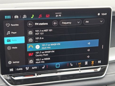 New 2026 Volkswagen Tiguan SE image 12