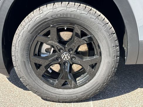 New 2026 Volkswagen Atlas Peak Edition AWD/4WD image 12