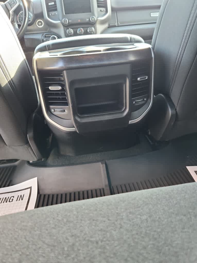 Used 2022 RAM 1500 4x4 Crew Cab image 28
