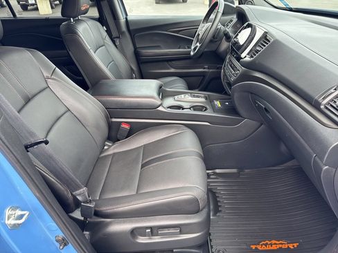 Used 2024 Honda Passport TrailSport image 11