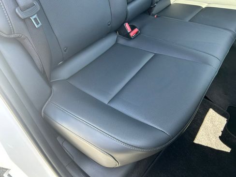 Used 2024 Hyundai Kona Limited FWD image 46