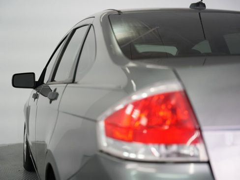 Used 2009 Ford Focus S FWD image 48