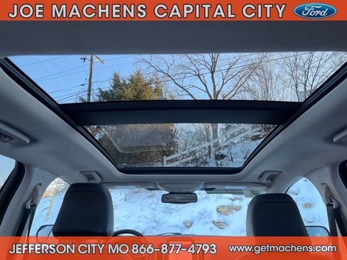 Certified 2024 Ford Edge SEL w/ Convenience Package image 11