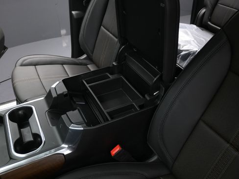 New 2026 Chevrolet Silverado 2500 High Country w/ High Country Premium Package AWD/4WD image 27
