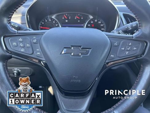 Used 2022 Chevrolet Equinox RS w/ Infotainment Package image 18