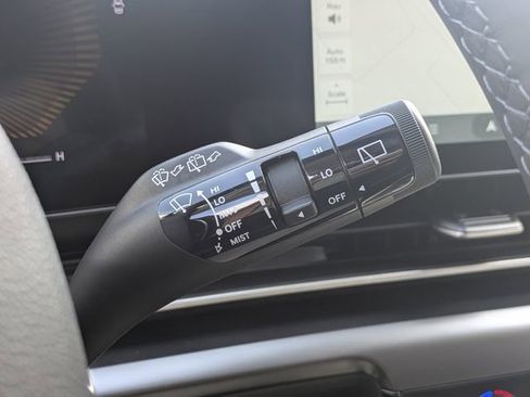 New 2026 Kia Carnival LXS FWD image 28