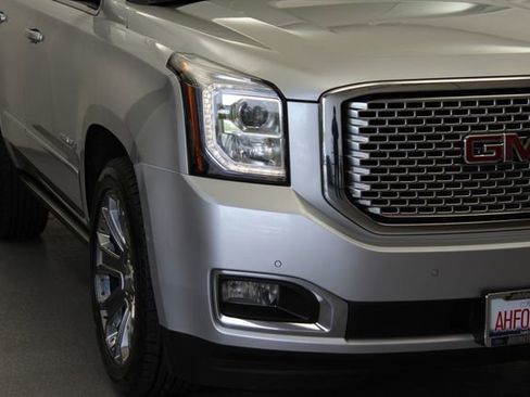Used 2016 GMC Yukon Denali w/ Open Road Package AWD/4WD image 2