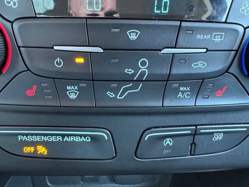 Used 2018 Ford Escape SE FWD image 11