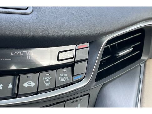 Certified 2025 Acura TLX w/Technology Package image 28