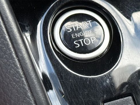 Used 2023 Nissan Versa SV image 24