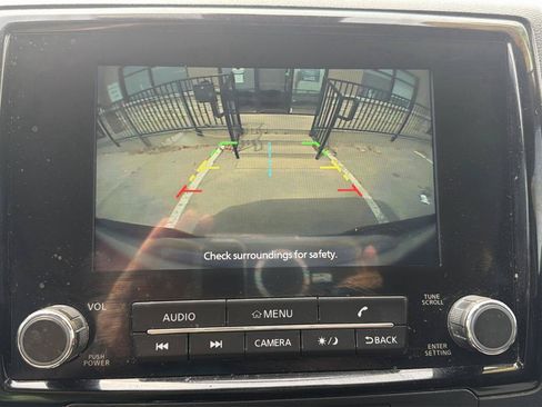 Used 2022 Nissan Frontier SV AWD/4WD image 16
