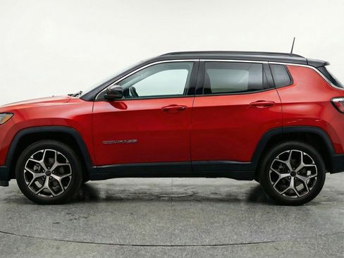 Used 2025 Jeep Compass Limited image 5
