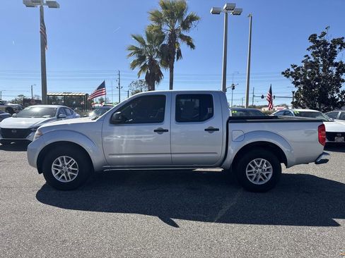 Certified 2019 Nissan Frontier SV image 7
