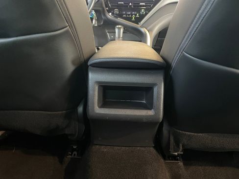 Used 2023 Toyota Camry SE image 32