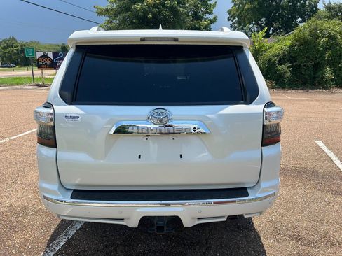 Used 2015 Toyota 4Runner Limited RWD image 8