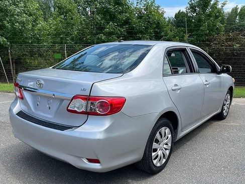 Used 2012 Toyota Corolla L FWD image 6